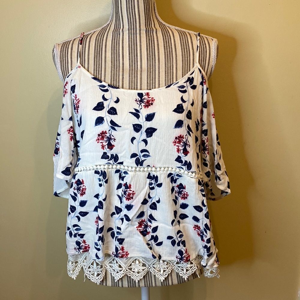 SKIES are Blue cold shoulder top medium